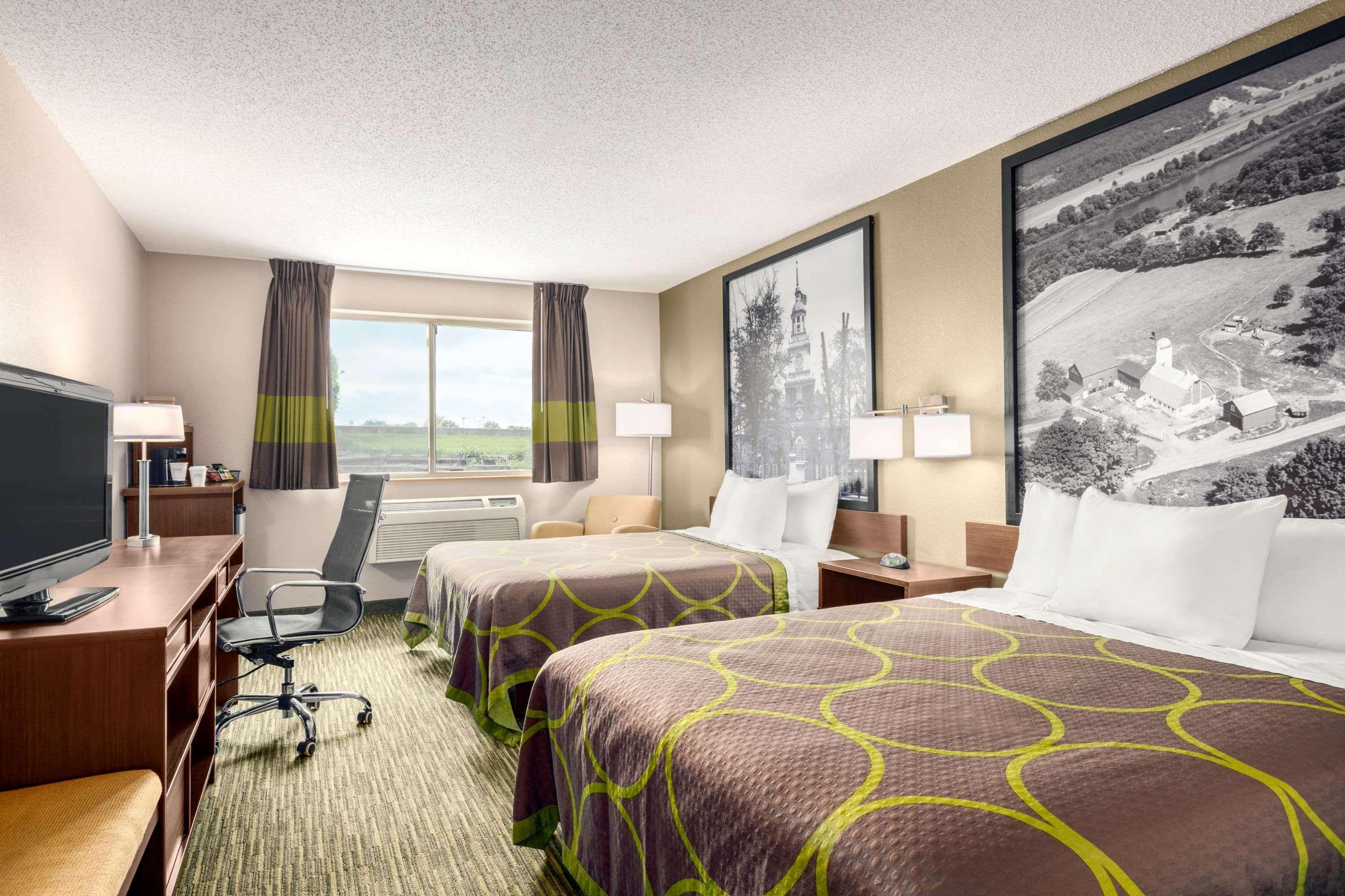 Super 8 By Wyndham Hanover Exterior photo